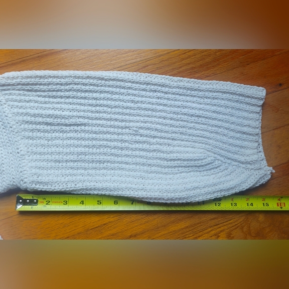 Universal Thread White Crew Neck Sweater with Cable Knit Design - Picture 8 of 10